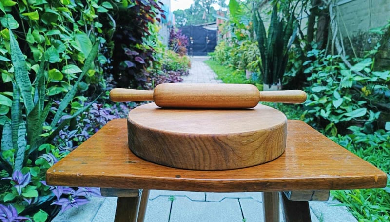 Teak Wood Chakla Belan